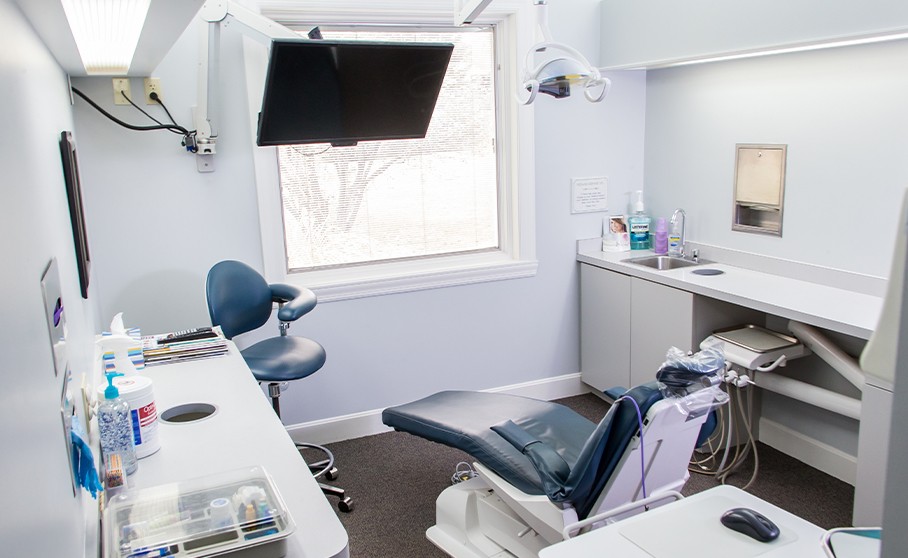 Modern dental treatment room