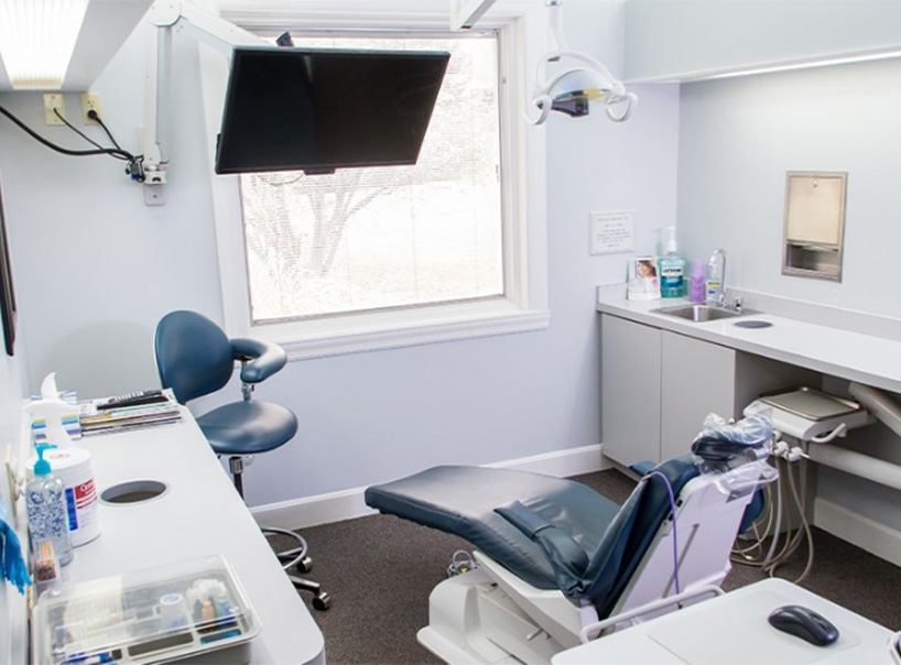 Modern dental treatment room